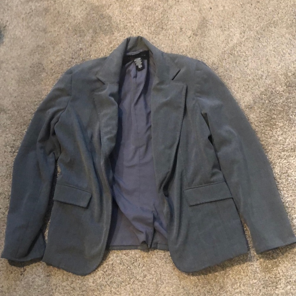 Women’s grey suit coat